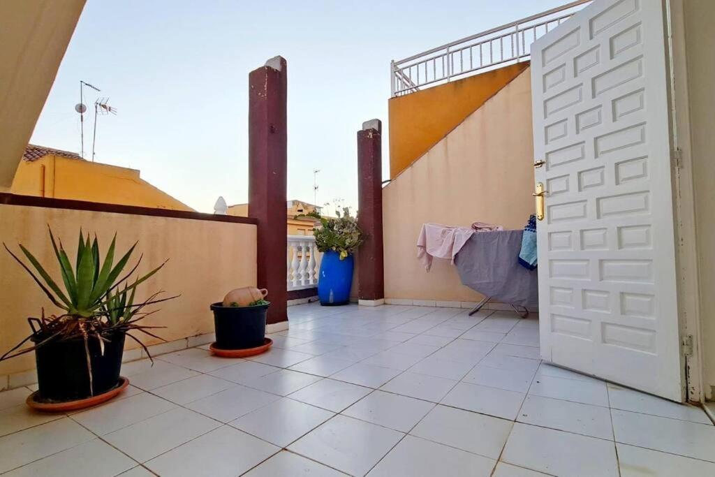 Mar Azul Adosado, Patio Y Solarium Appartement Torrevieja Buitenkant foto
